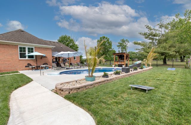 3030 Highway 25W, Cottontown, TN 37048