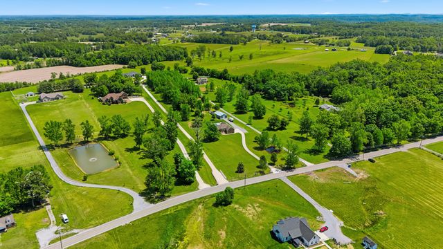 3030 Highway 25W, Cottontown, TN 37048