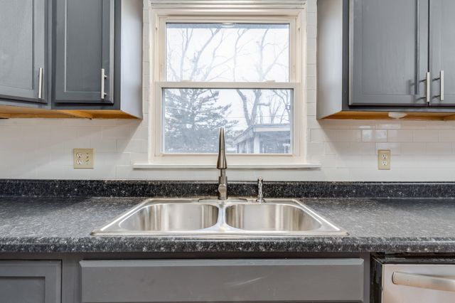 1803 N High St, Wichita, KS 67203