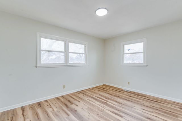 1803 N High St, Wichita, KS 67203