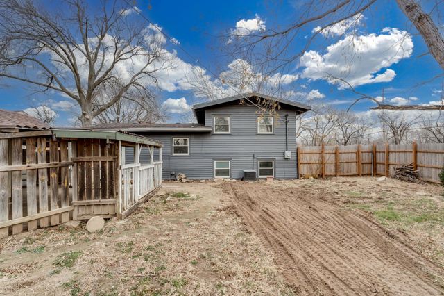 1803 N High St, Wichita, KS 67203