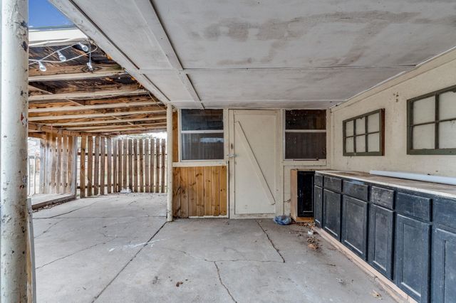 1803 N High St, Wichita, KS 67203