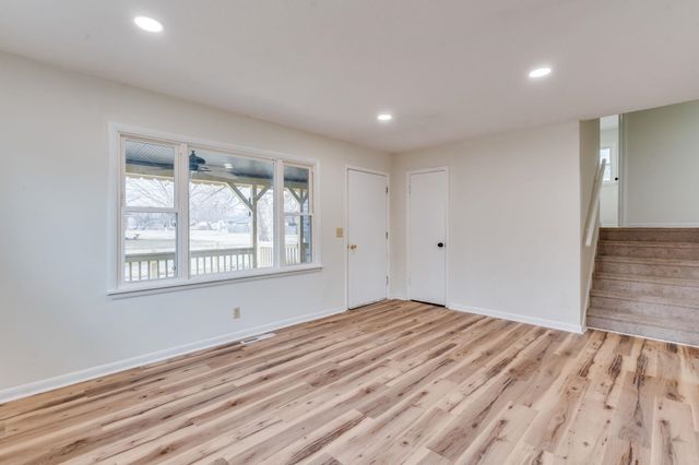 1803 N High St, Wichita, KS 67203