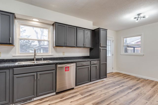 1803 N High St, Wichita, KS 67203