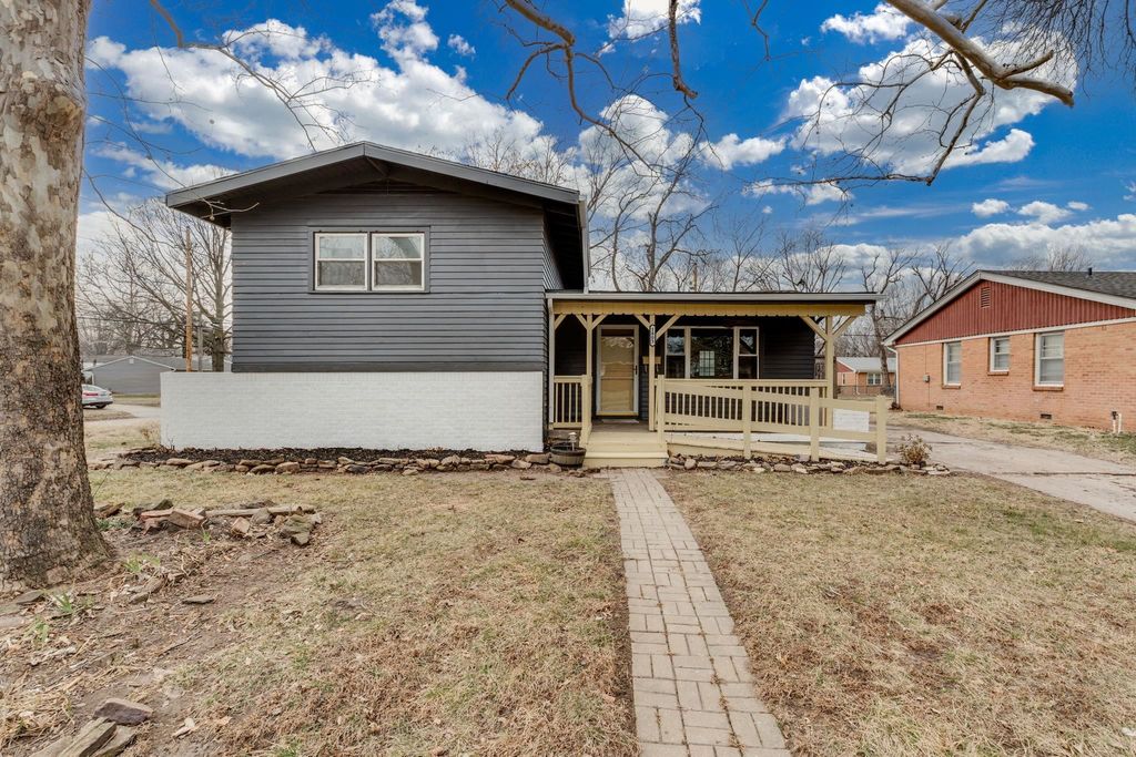 1803 N High St, Wichita, KS 67203