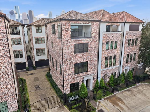 19 Robita Street, Houston, TX 77019