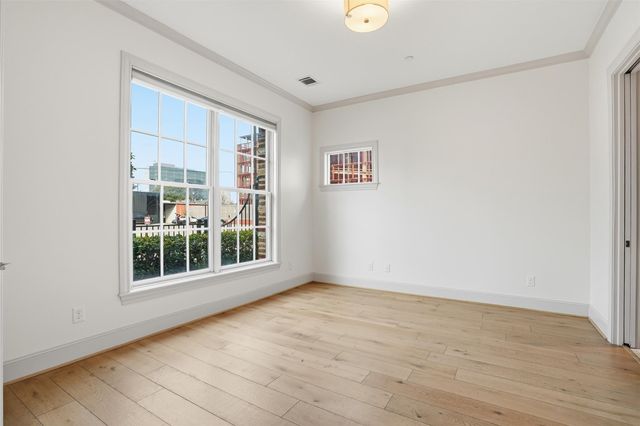 19 Robita Street, Houston, TX 77019