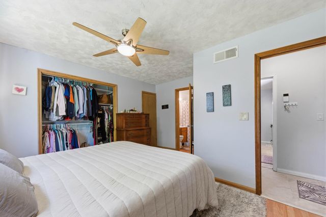 310 N Park Ave, Valley Center, KS 67147