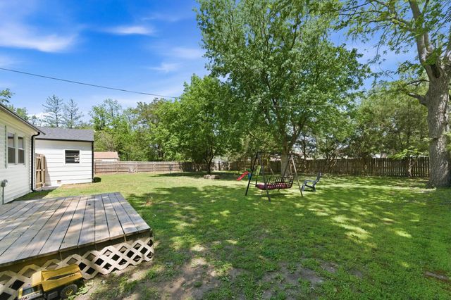 310 N Park Ave, Valley Center, KS 67147