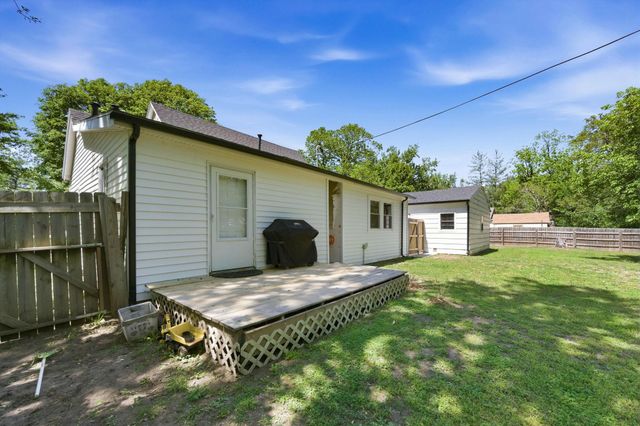 310 N Park Ave, Valley Center, KS 67147