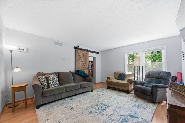 310 N Park Ave, Valley Center, KS 67147