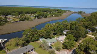 493 Herron Villa Ln, Pensacola, FL 32506