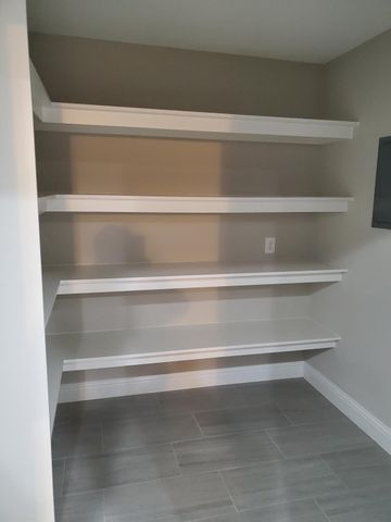 518 Burnwood Drive, Irving, TX 75062