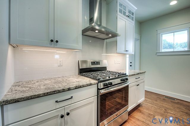 3 Elm Crest Dr, Chesterfield, VA 23236