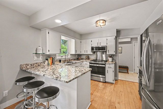 9311 Bunkerhill, Richland, MI 49083