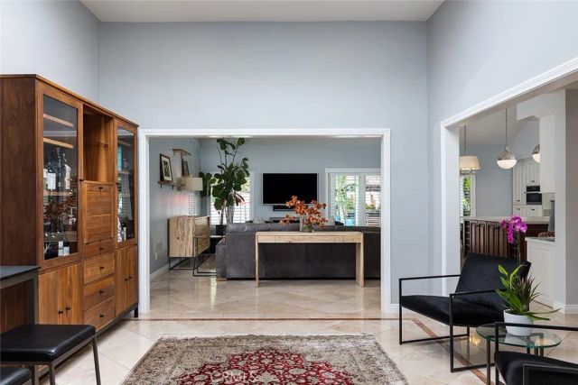 1357 Doverwood, Glendale, CA 91207