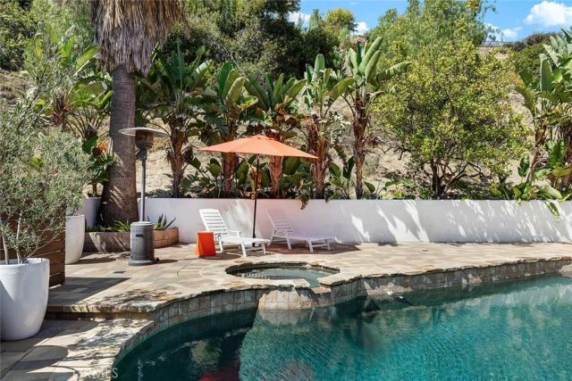 1357 Doverwood, Glendale, CA 91207