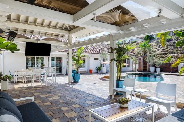 1357 Doverwood, Glendale, CA 91207
