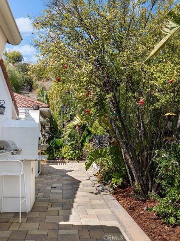 1357 Doverwood, Glendale, CA 91207
