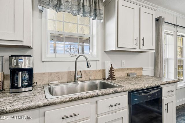 108 SANDRA Lane, Crescent City, FL 32112