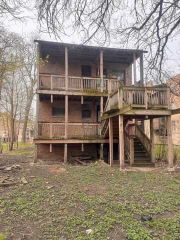 7431 S Kimbark Avenue, Chicago, IL 60619