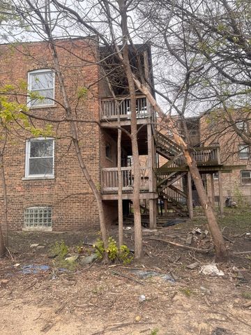 7431 S Kimbark Avenue, Chicago, IL 60619