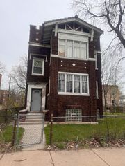 7431 S Kimbark Avenue, Chicago, IL 60619