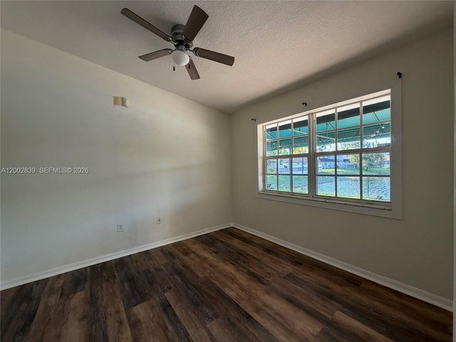 15873 SW 43rd St, Miami, FL 33185