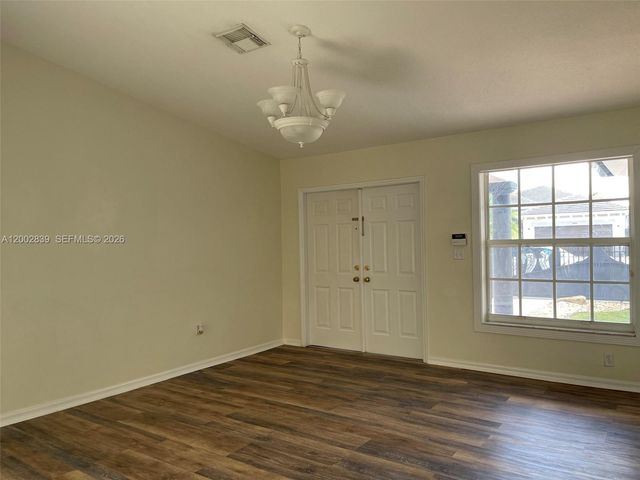 15873 SW 43rd St, Miami, FL 33185