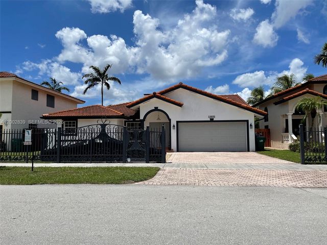 15873 SW 43rd St, Miami, FL 33185