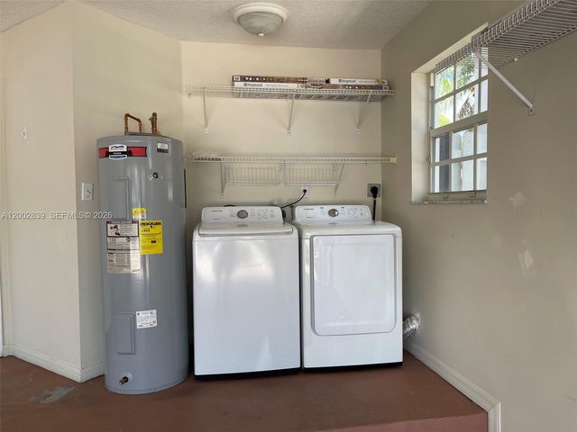 15873 SW 43rd St, Miami, FL 33185