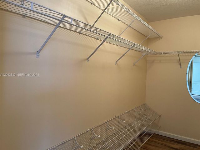 15873 SW 43rd St, Miami, FL 33185