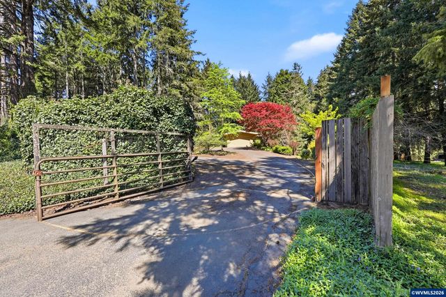 969 NW Camellia Dr, Corvallis, OR 97330