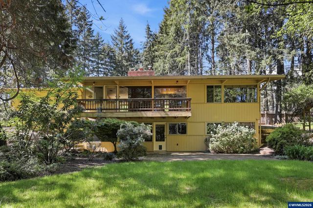 969 NW Camellia Dr, Corvallis, OR 97330