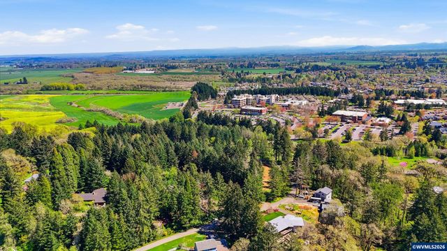 969 NW Camellia Dr, Corvallis, OR 97330