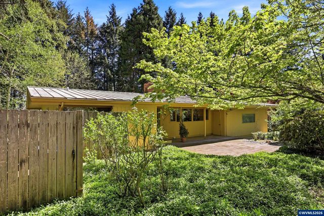 969 NW Camellia Dr, Corvallis, OR 97330
