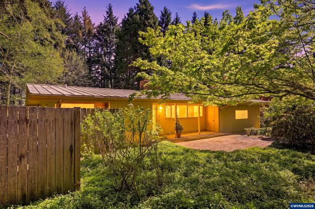 969 NW Camellia Dr, Corvallis, OR 97330
