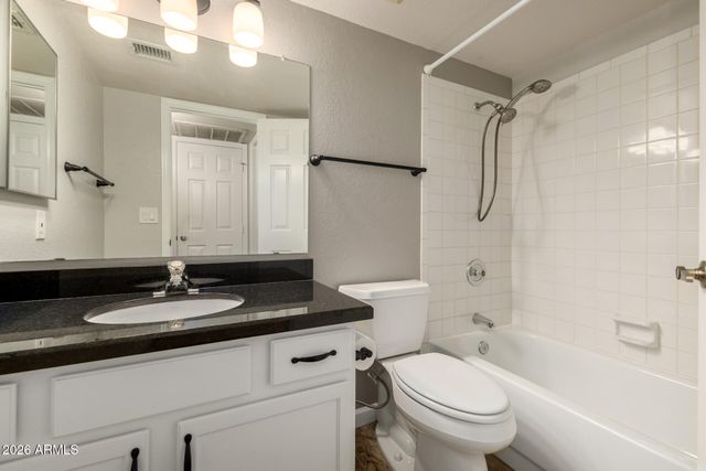 2615 W WILLOW Avenue, Phoenix, AZ 85029