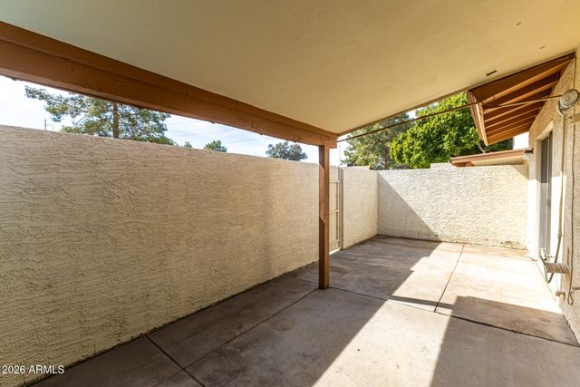 2615 W WILLOW Avenue, Phoenix, AZ 85029