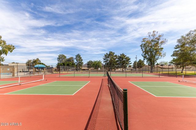 2615 W WILLOW Avenue, Phoenix, AZ 85029