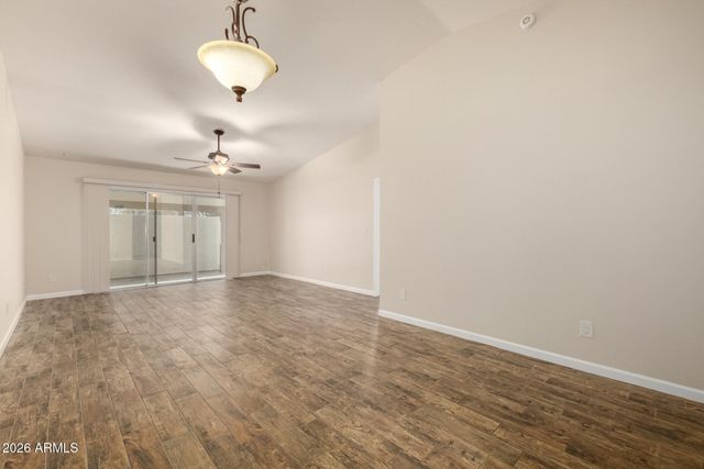 2615 W WILLOW Avenue, Phoenix, AZ 85029