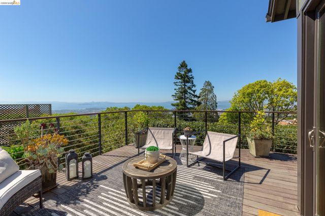 470 Spruce St, Berkeley, CA 94708