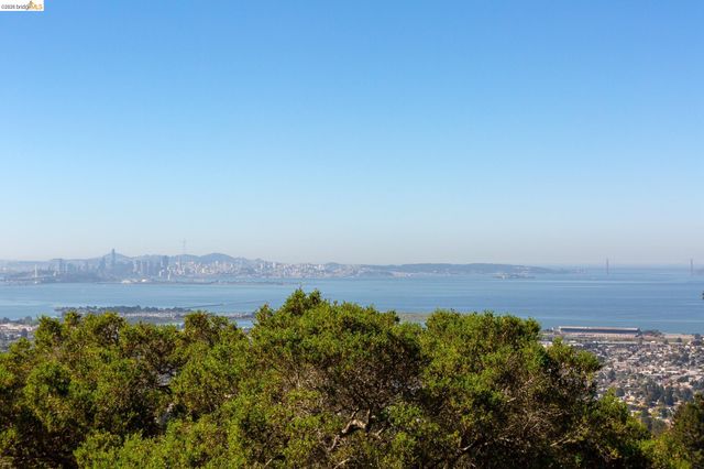 470 Spruce St, Berkeley, CA 94708