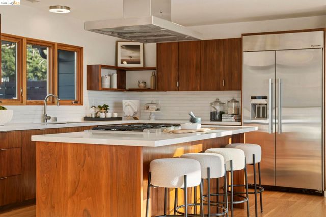 470 Spruce St, Berkeley, CA 94708