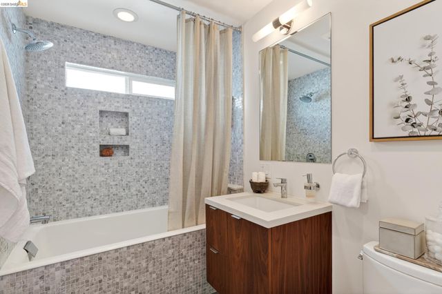 470 Spruce St, Berkeley, CA 94708