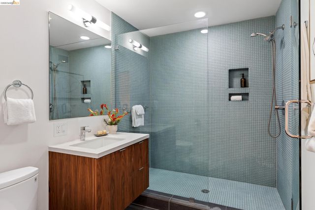 470 Spruce St, Berkeley, CA 94708