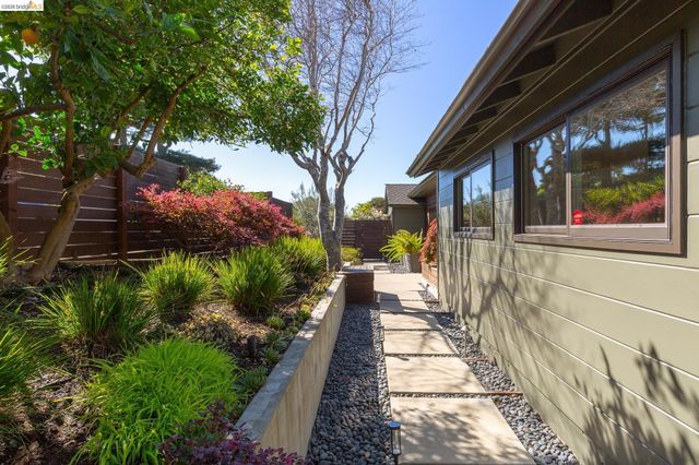 470 Spruce St, Berkeley, CA 94708