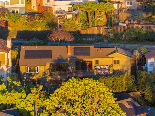 470 Spruce St, Berkeley, CA 94708