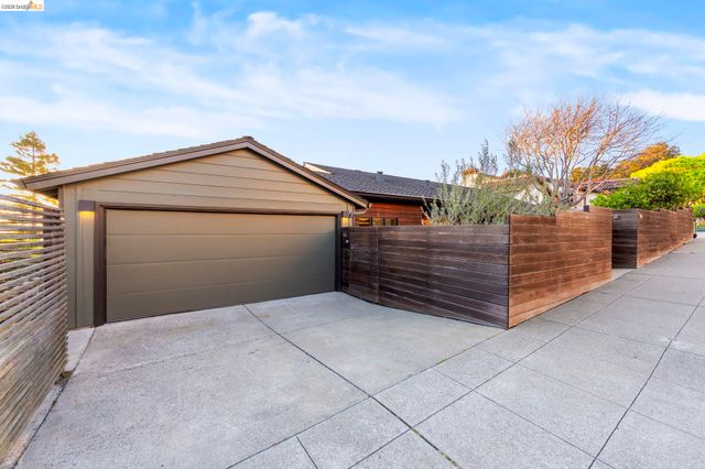 470 Spruce St, Berkeley, CA 94708