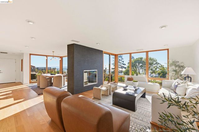 470 Spruce St, Berkeley, CA 94708